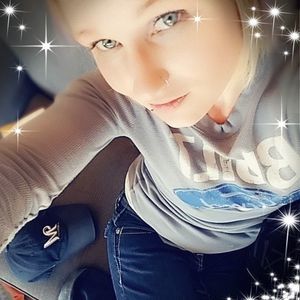 Meet your Posher, Chey